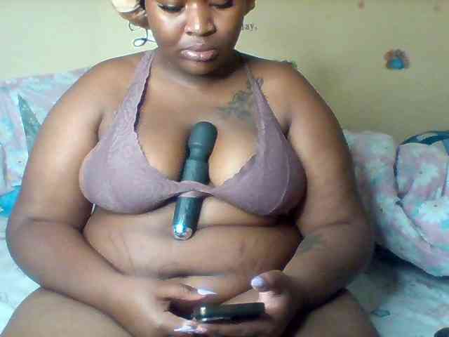 SinfullySweet webcam