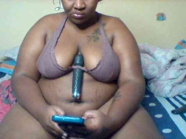 SinfullySweet webcam