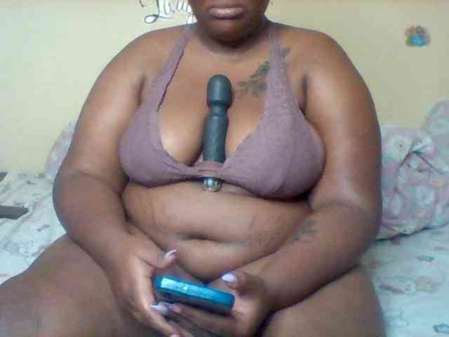SinfullySweet webcam