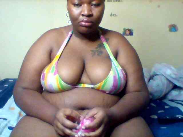 SinfullySweet webcam