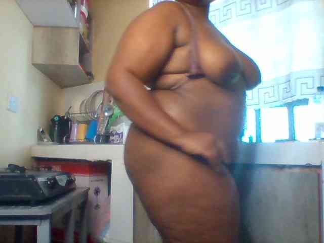 SinfullySweet webcam