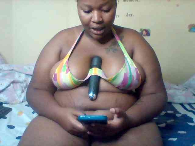 SinfullySweet webcam