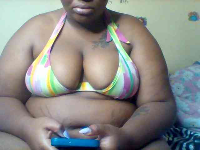 SinfullySweet webcam