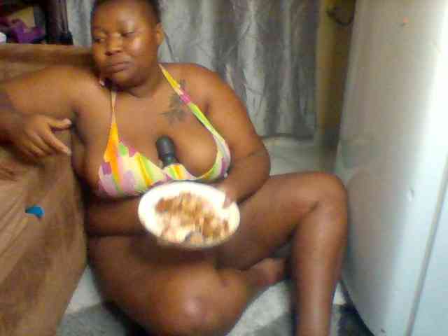 SinfullySweet webcam
