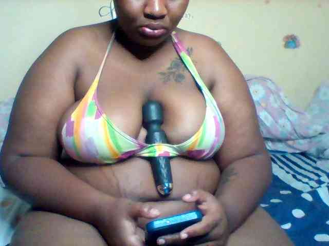 SinfullySweet webcam