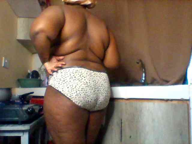 SinfullySweet webcam