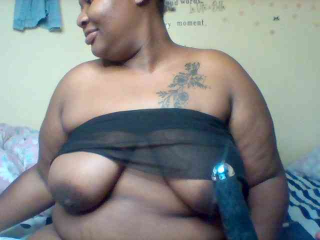 SinfullySweet webcam