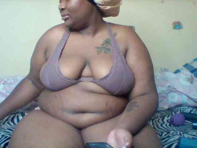 SinfullySweet webcam