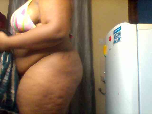 SinfullySweet webcam