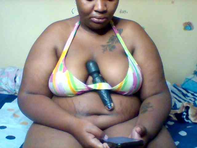 SinfullySweet webcam