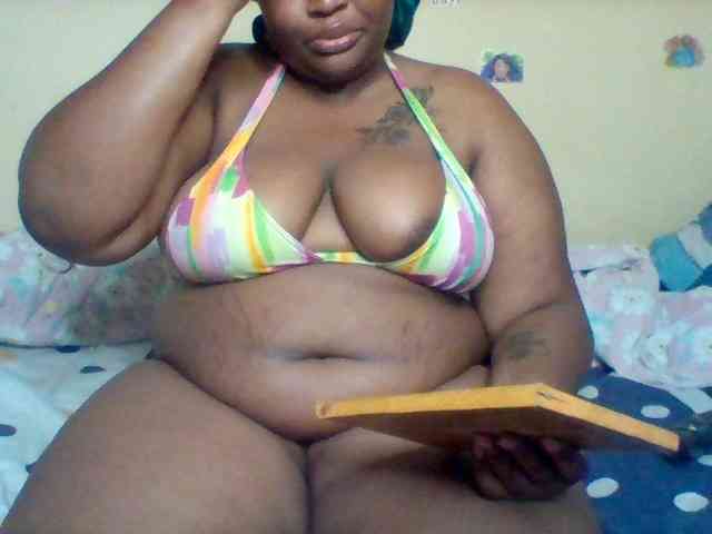 SinfullySweet webcam