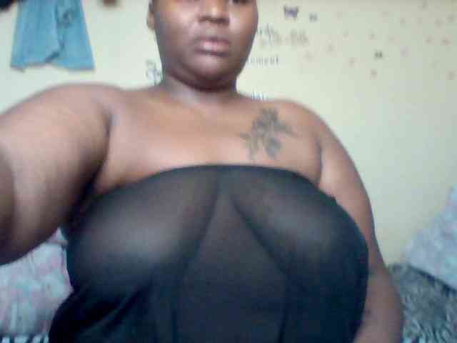 SinfullySweet webcam
