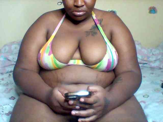 SinfullySweet webcam