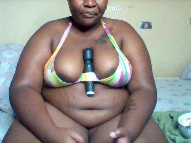SinfullySweet webcam