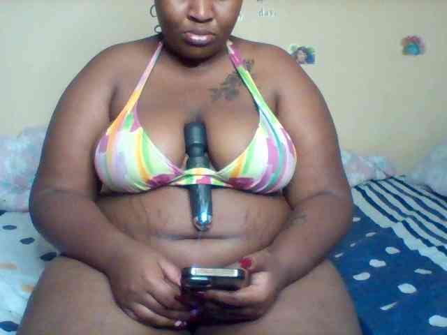 SinfullySweet webcam