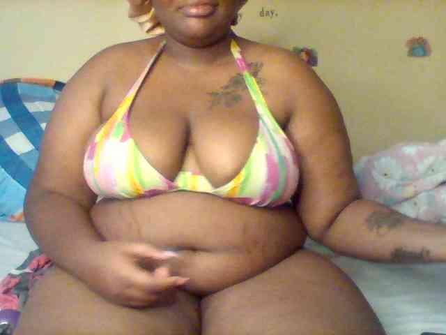 SinfullySweet webcam
