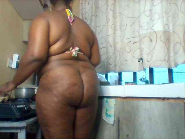 SinfullySweet webcam