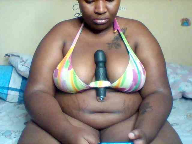 SinfullySweet webcam