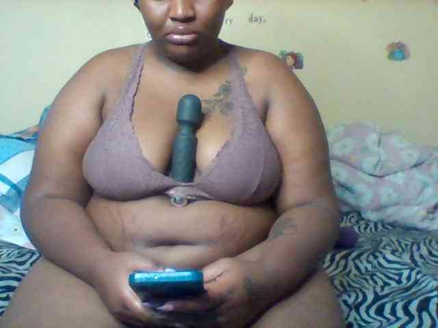 SinfullySweet webcam