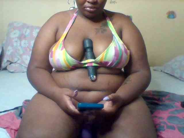SinfullySweet webcam