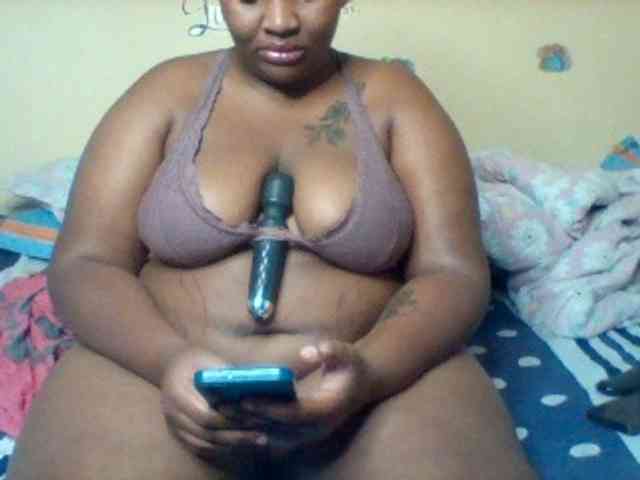 SinfullySweet webcam