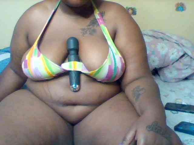SinfullySweet webcam