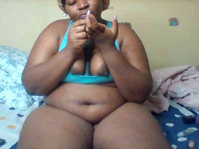 SinfullySweet webcam