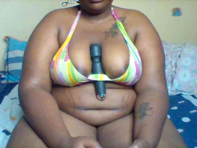 SinfullySweet webcam