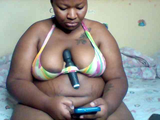 SinfullySweet webcam