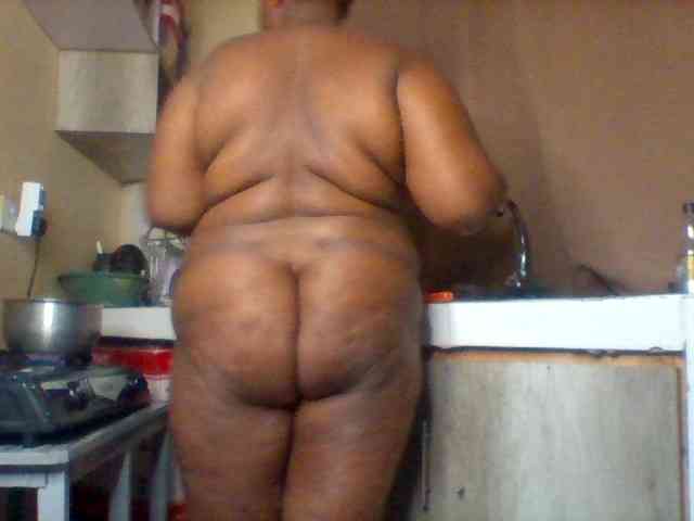 SinfullySweet webcam