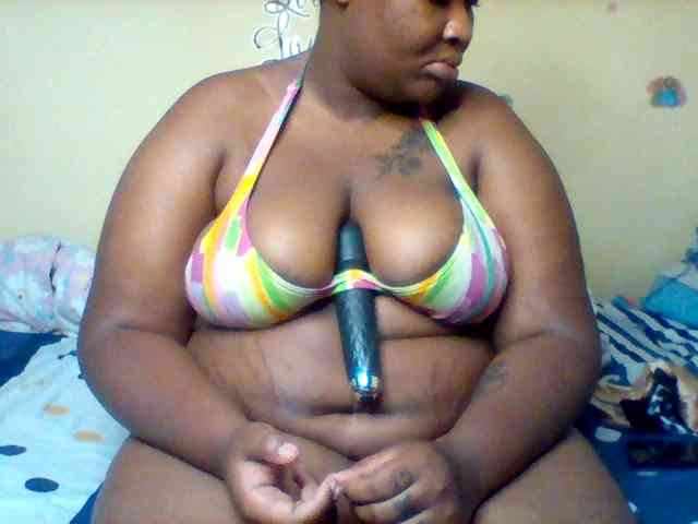 SinfullySweet webcam