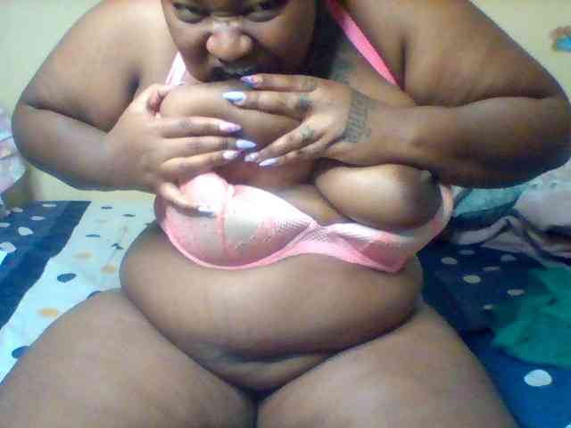 SinfullySweet webcam