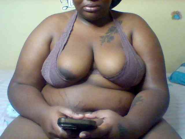 SinfullySweet webcam