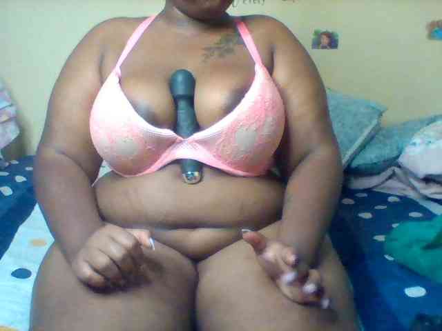 SinfullySweet webcam