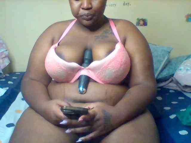 SinfullySweet webcam