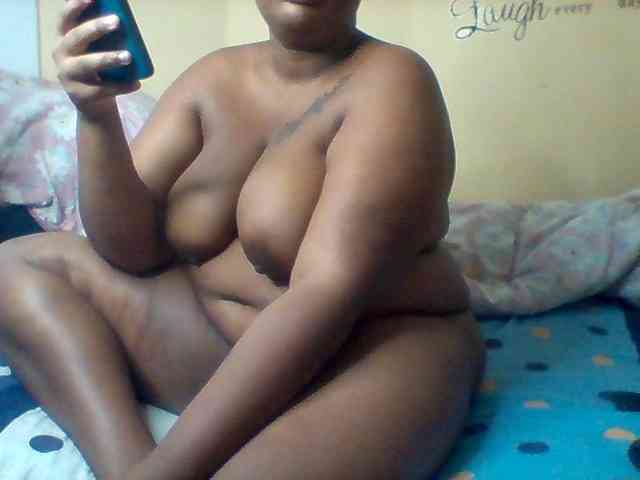SinfullySweet webcam