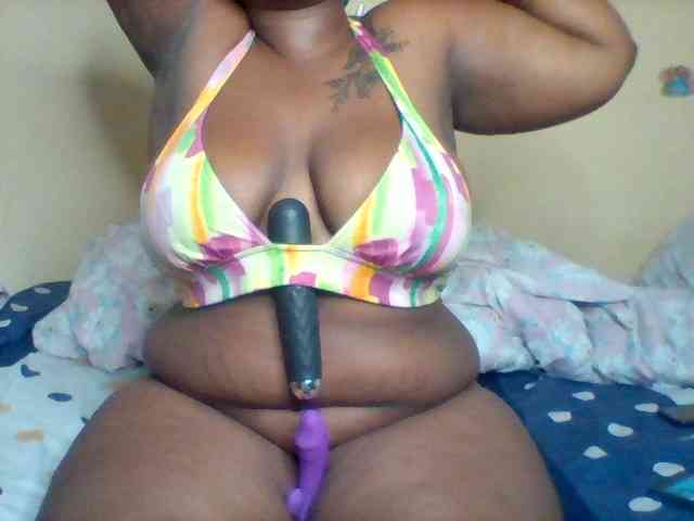 SinfullySweet webcam