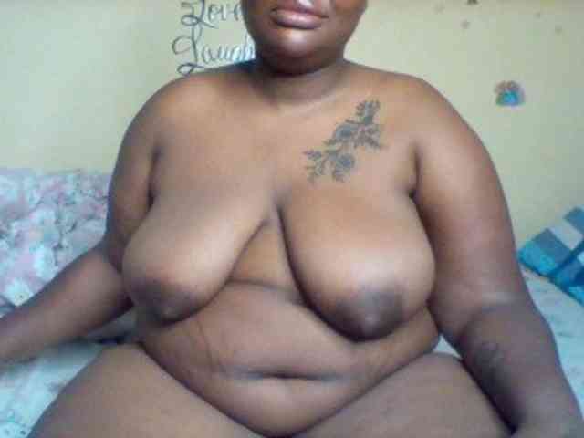 SinfullySweet webcam