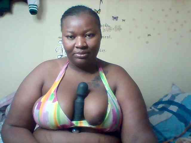 SinfullySweet webcam