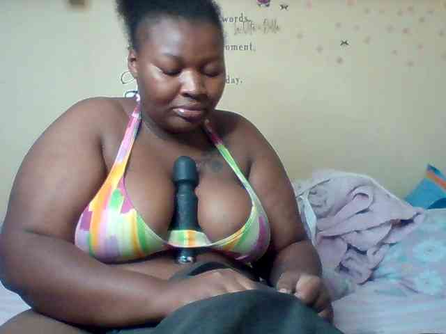 SinfullySweet webcam
