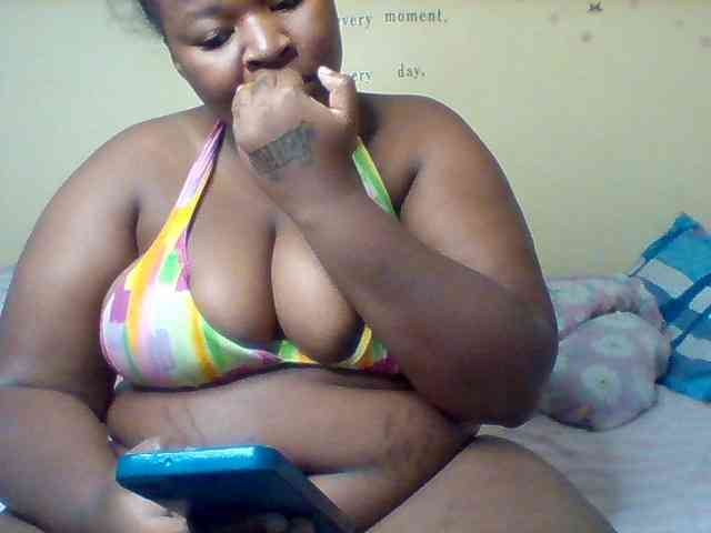 SinfullySweet webcam