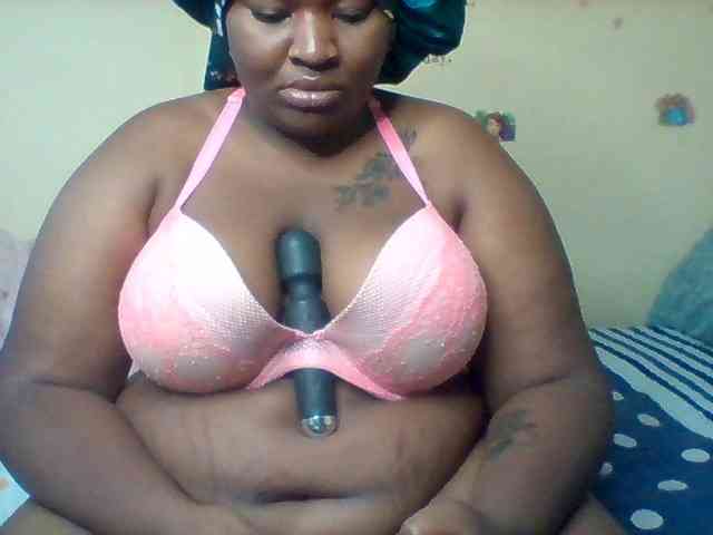 SinfullySweet webcam