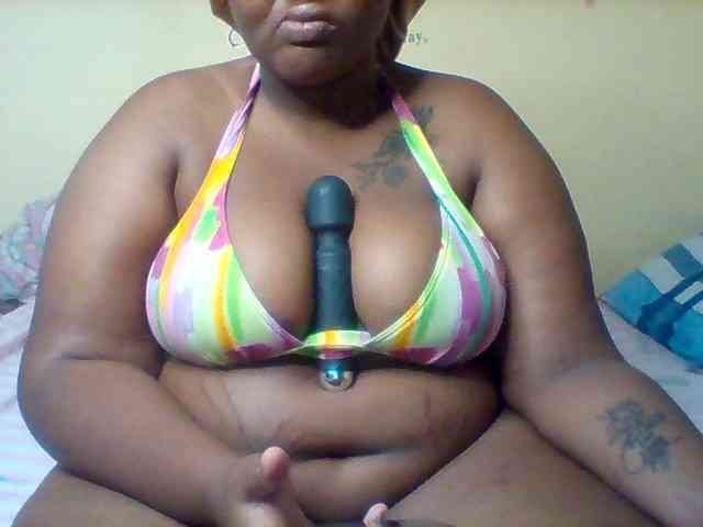 SinfullySweet webcam