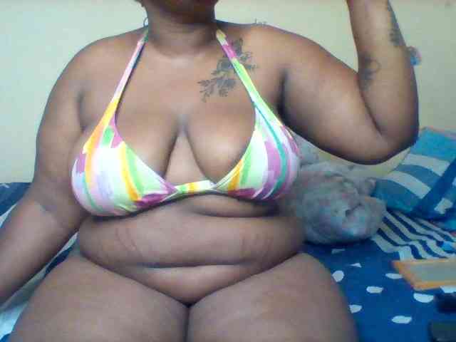 SinfullySweet webcam