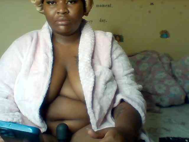 SinfullySweet webcam