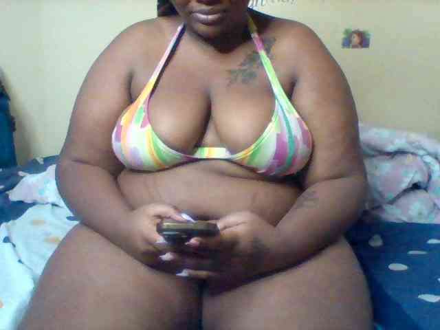SinfullySweet webcam