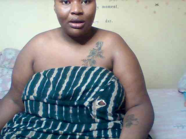 SinfullySweet webcam