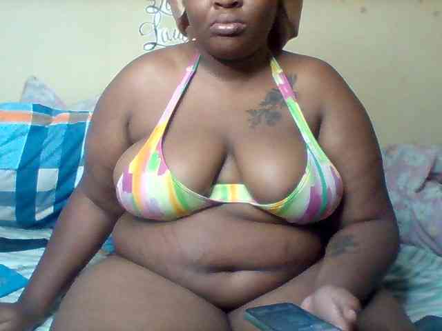 SinfullySweet webcam