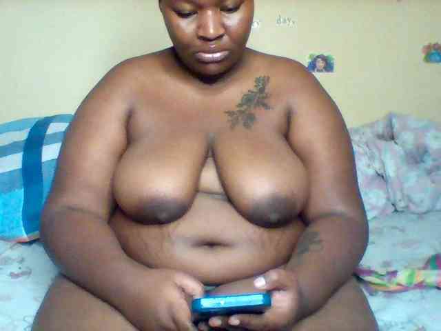 SinfullySweet webcam