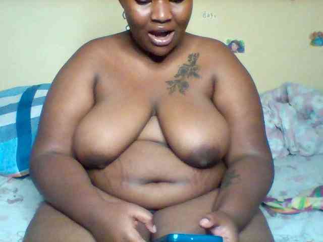 SinfullySweet webcam